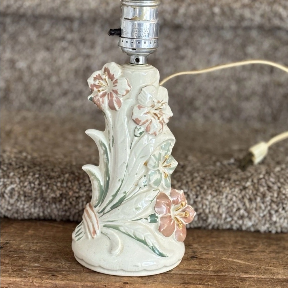 Vintage Floral Ceramic Table Lamp - Cream and Pink